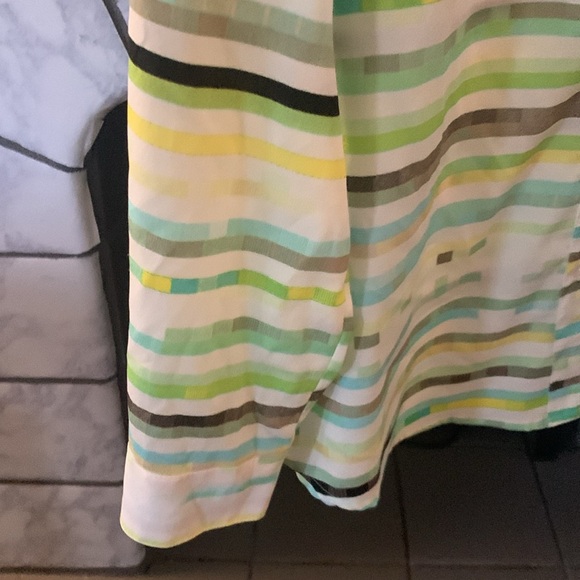 Calvin Klein size M multi colored blouse - Picture 4 of 8